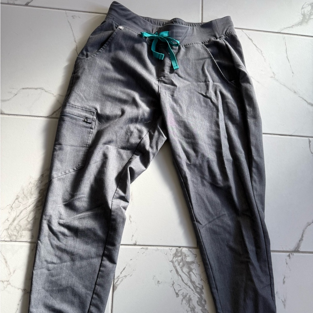 FIGS Zamora Jogger Scrubs
